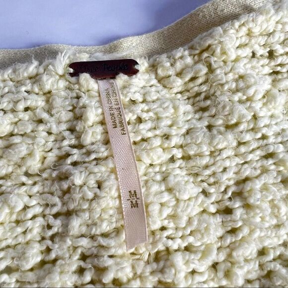 FREE PEOPLE Medium Yellow Popcorn Oversized Long Sleeve Hi Lo Cotton Sweater - Picture 3 of 12